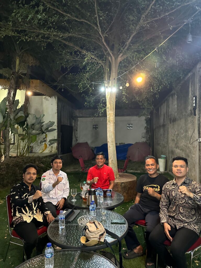 Tokoh Alumni Kembali ke Rumah: Bupati Pelalawan Zukri Nyatakan Dukungan Penuh untuk Musda IKA FEB UNILAK 2025 2 img 20250722 wa00022116757338086942552