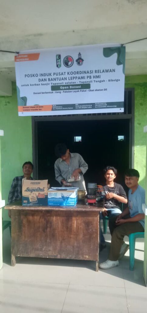 Bakornas LEPPAMI HMI dirikan posko kemanusiaan untuk kader dan warga terdampak banjir di tapteng 5 img 20251203 wa00032615608115845423799